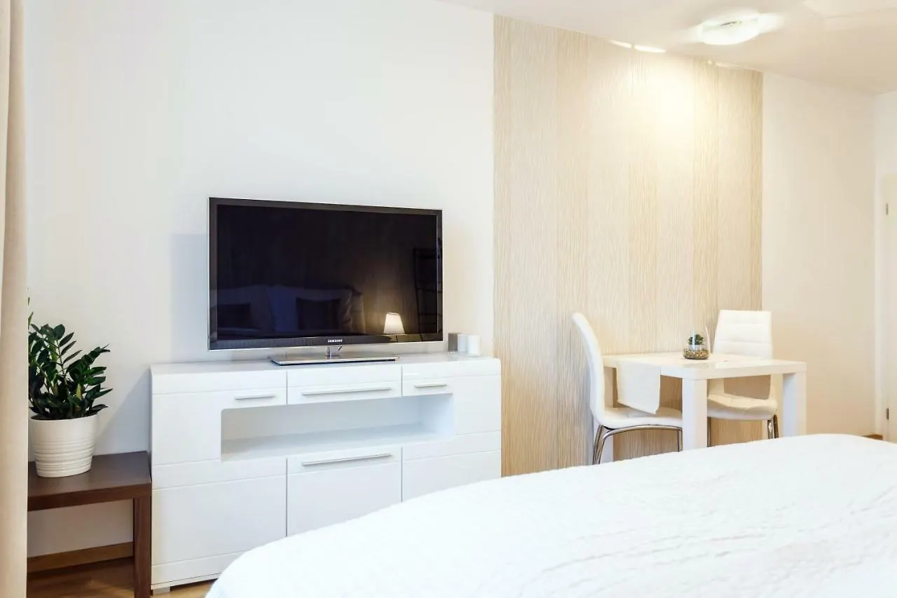 Golden Apartments Rezidence Nova Karolina Острава 0*,  Чехия